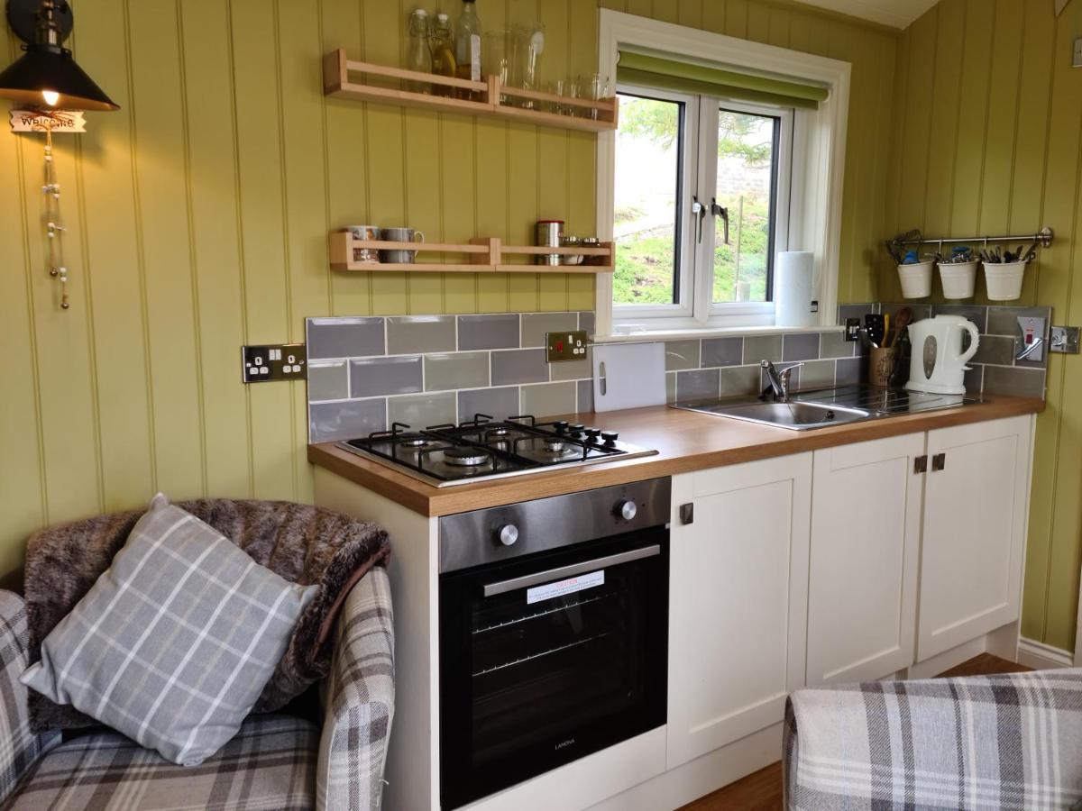 The Bay ,Luxury Shepherds Hut, Dundonnell Екстер'єр фото