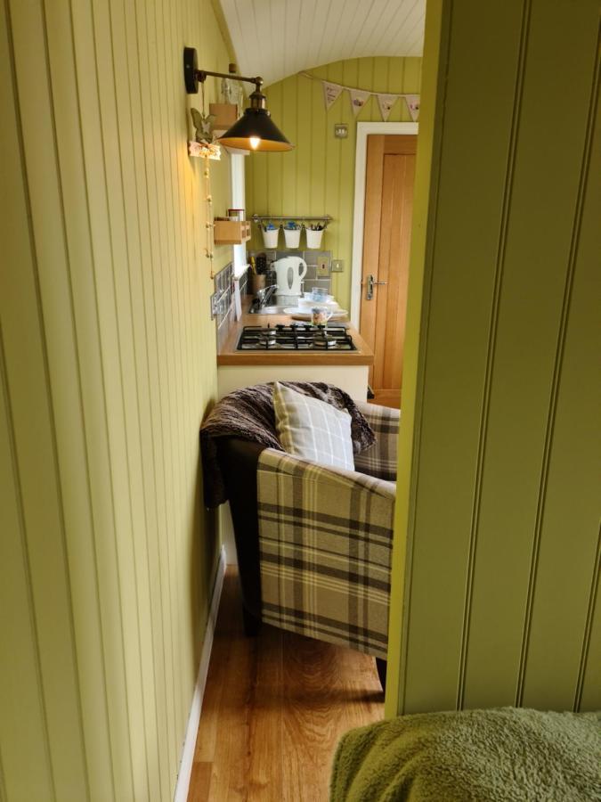 The Bay ,Luxury Shepherds Hut, Dundonnell Екстер'єр фото